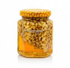 Honey with pine nut